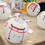 Customiser une lanterne en papier - matin